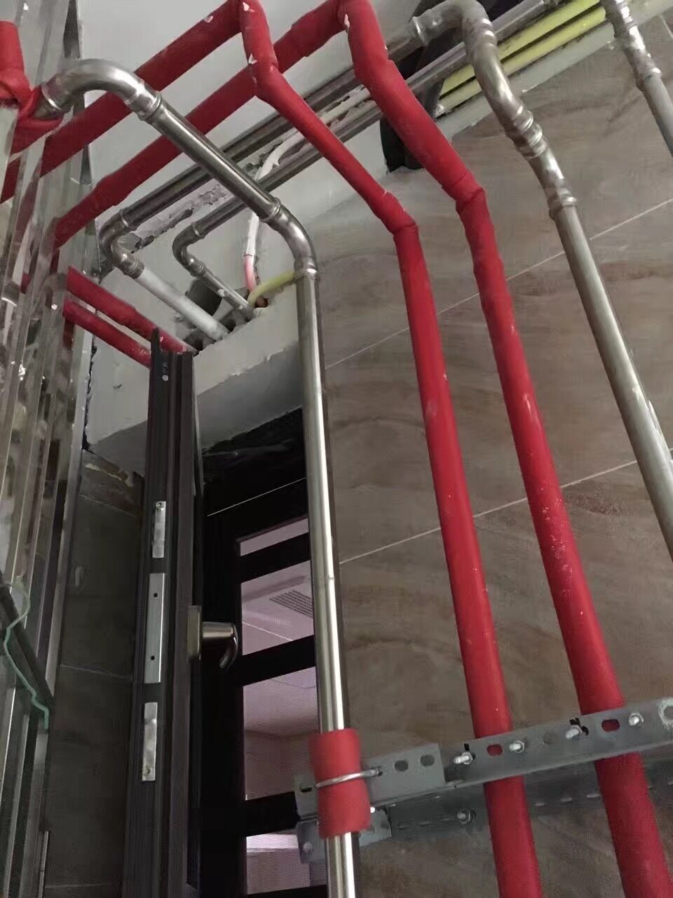 星空体育品牌不锈钢保温水管工程案例