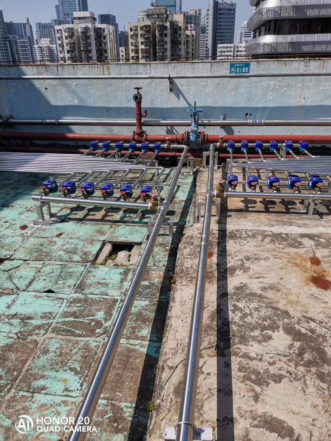 星空牌室外不锈钢自来水管工程案例