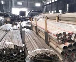 星空不锈钢圆管仓储间