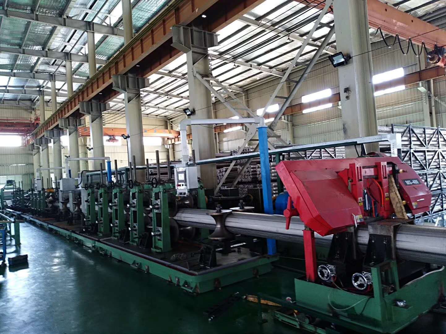 星空不锈钢管磨砂机